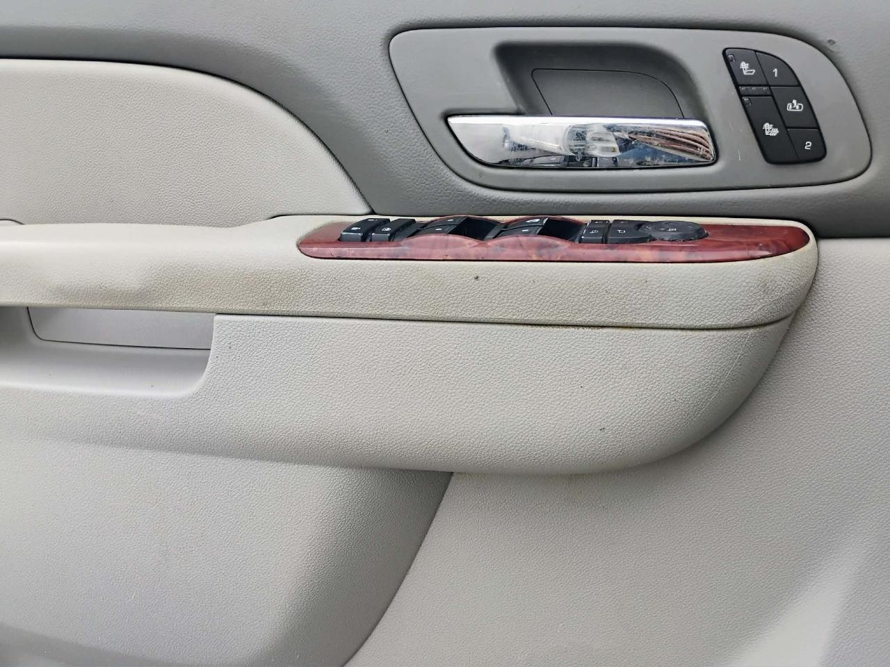 Chevrolet Silverado 1500 4WD Crew Cab 143.5" LTZ 2011