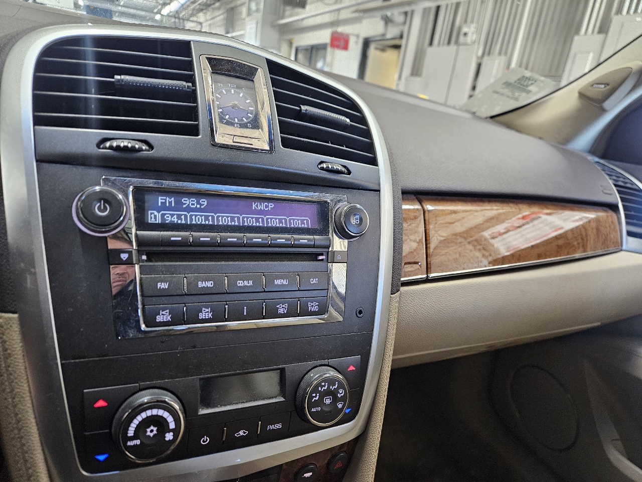 Cadillac SRX RWD 4dr V6 2008