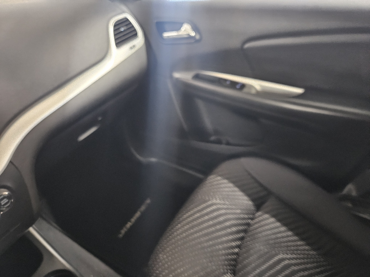 Dodge Journey FWD 4dr SXT 2012