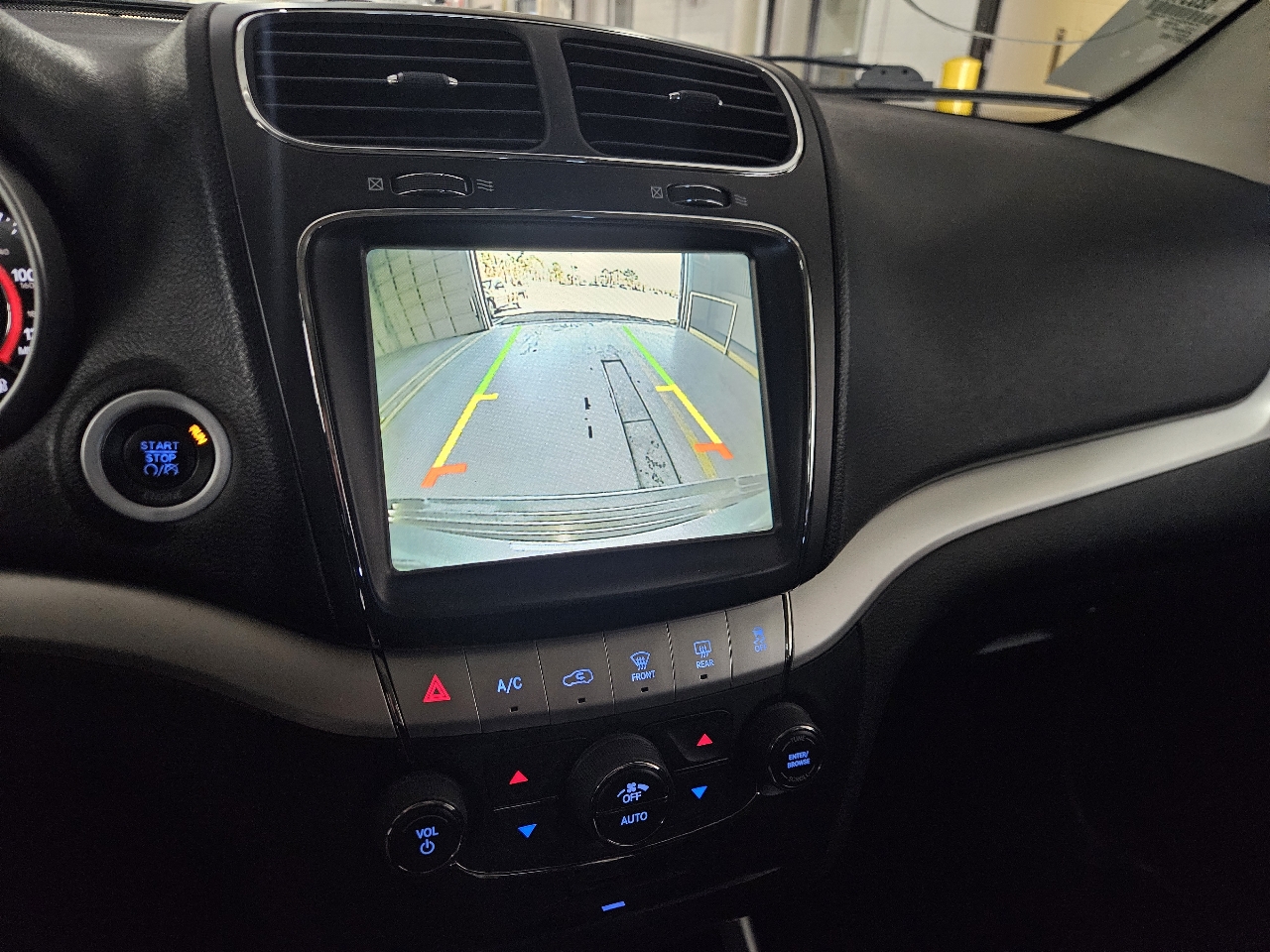 Dodge Journey FWD 4dr SXT 2012