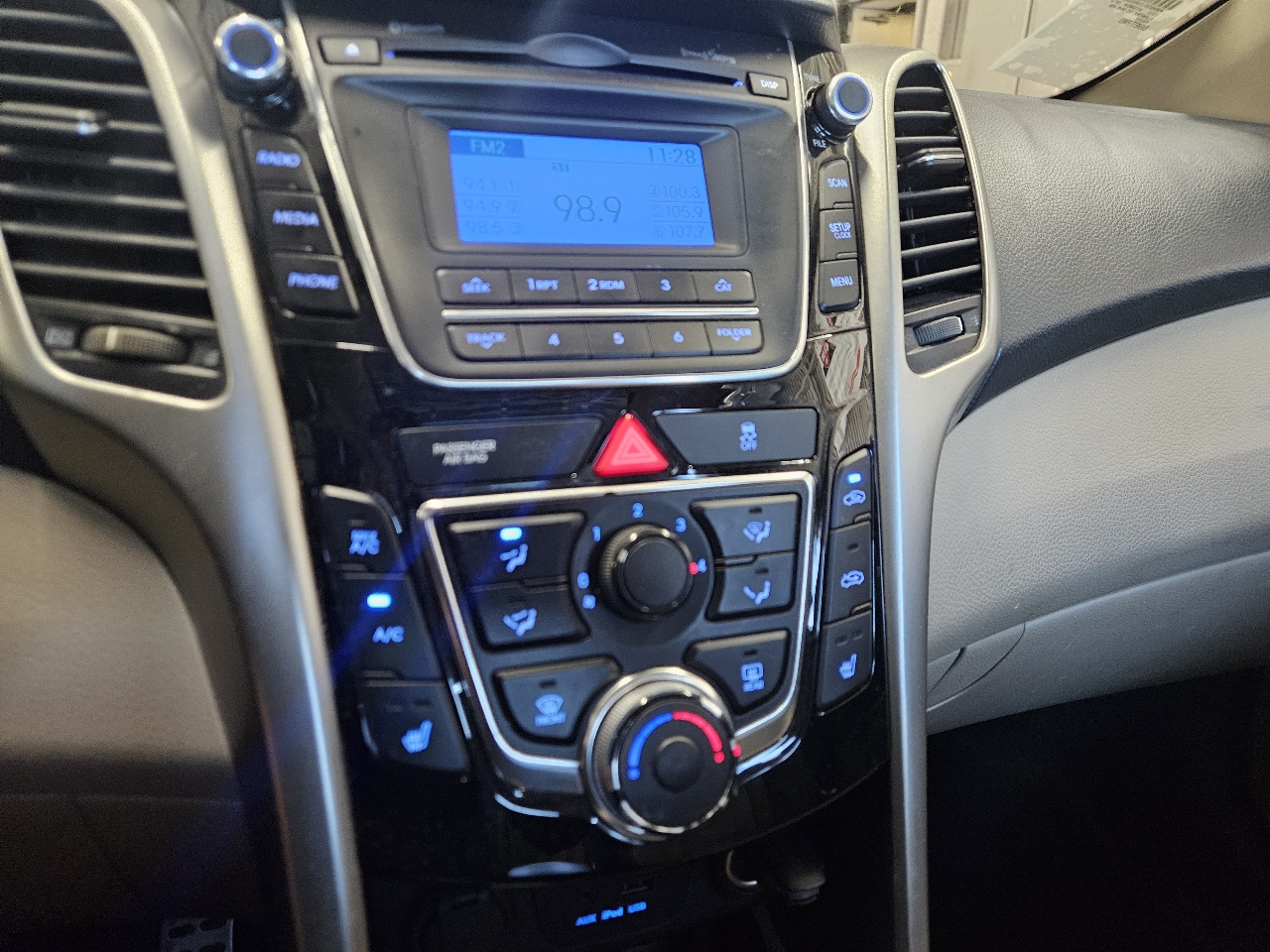 Hyundai Elantra GT 5dr HB Auto 2013
