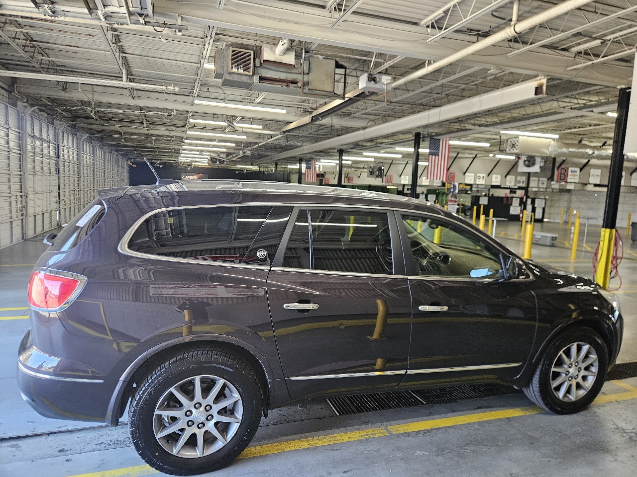 Buick Enclave FWD 4dr Leather 2016