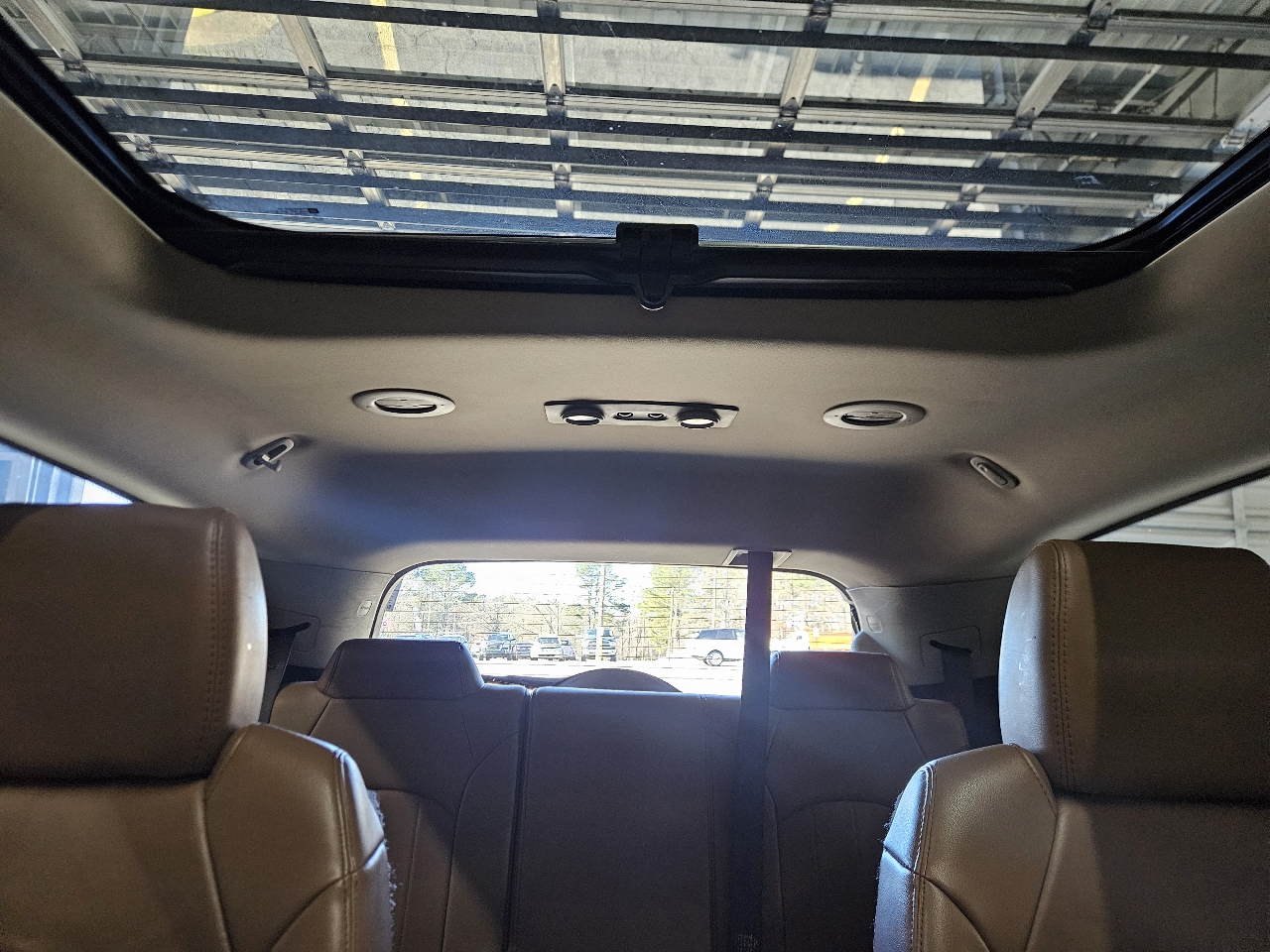 Buick Enclave FWD 4dr Leather 2016