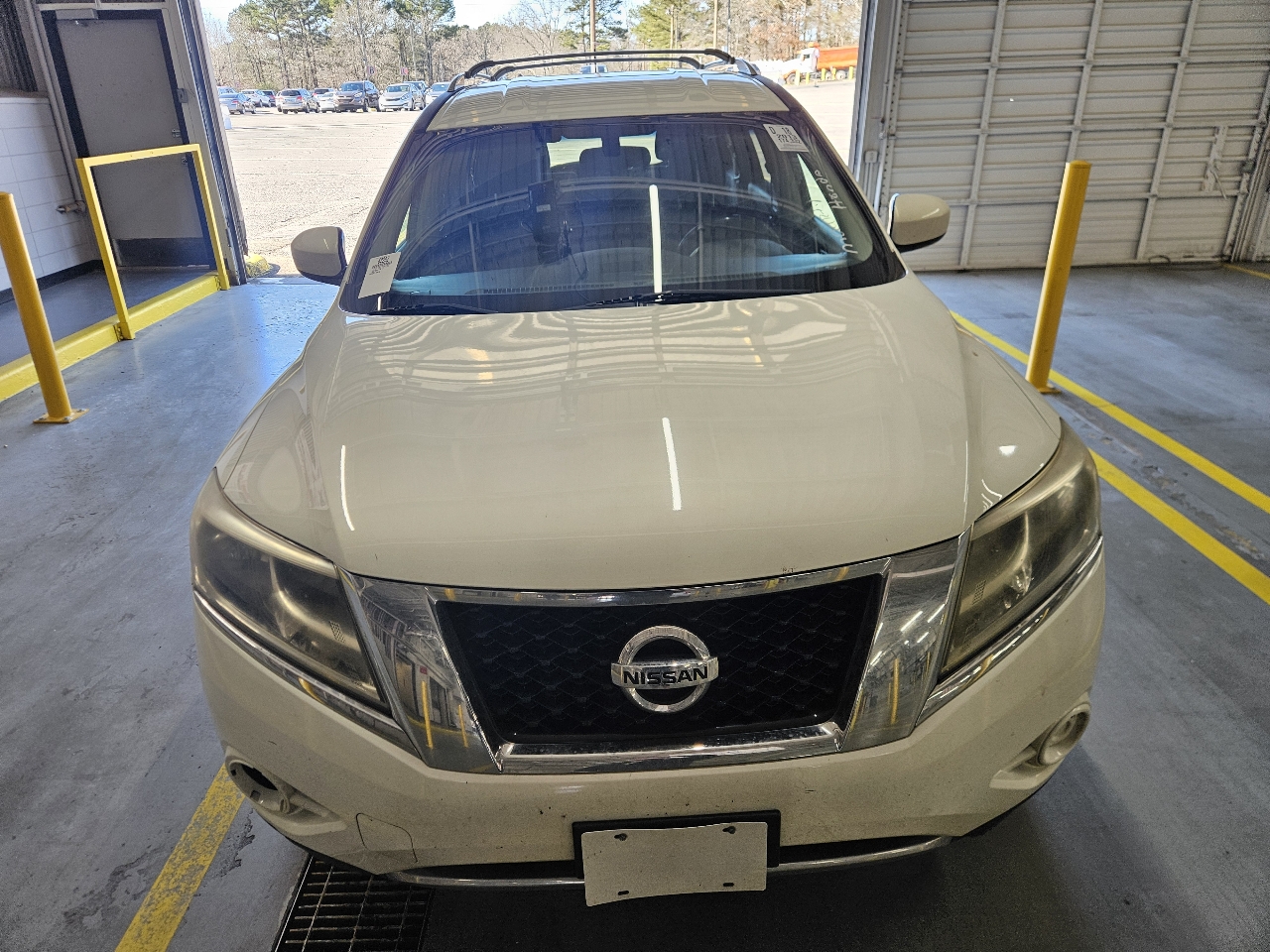 Nissan Pathfinder 2WD 4dr SV 2013