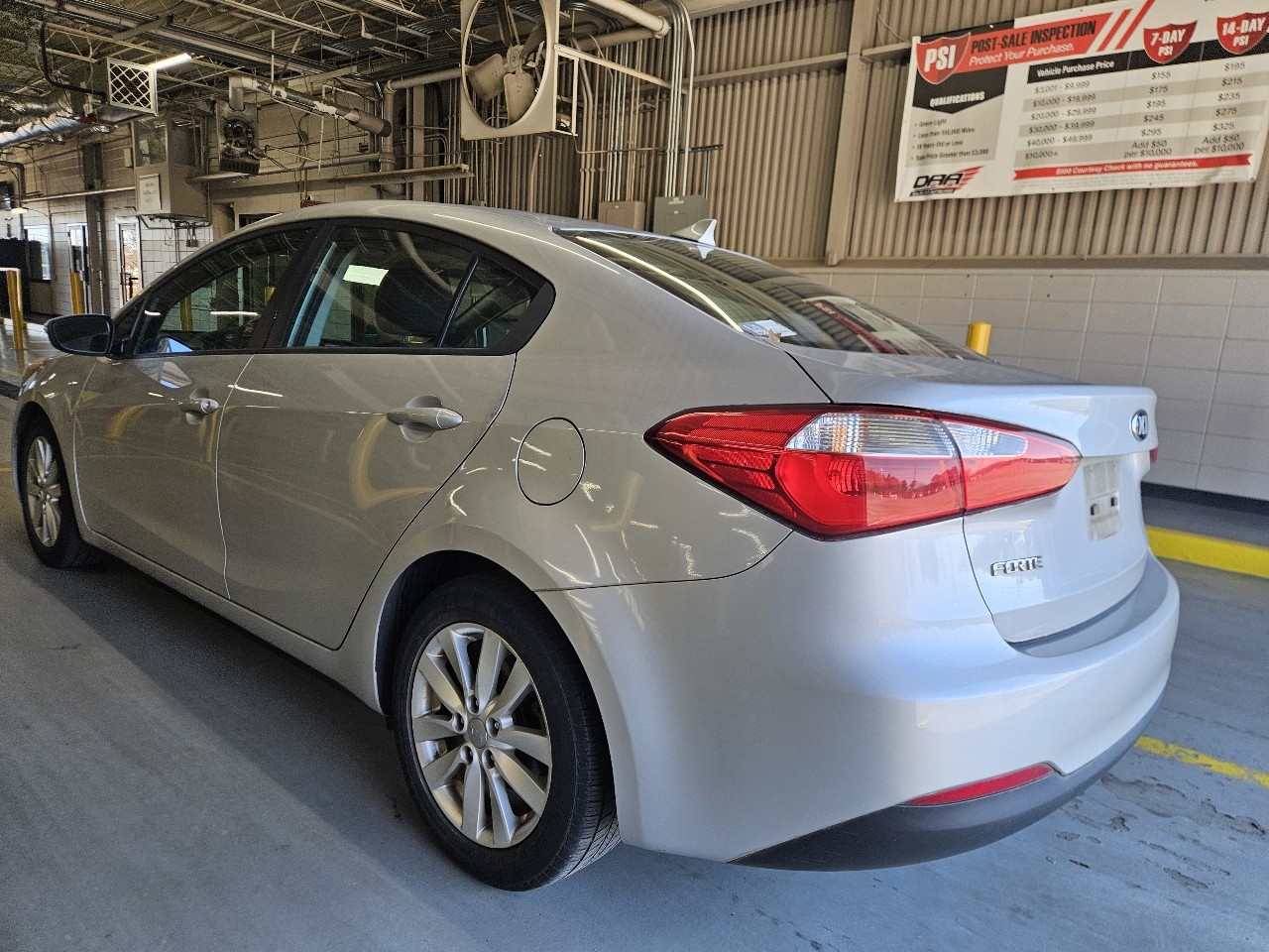 Kia Forte 4dr Sdn Auto LX 2015