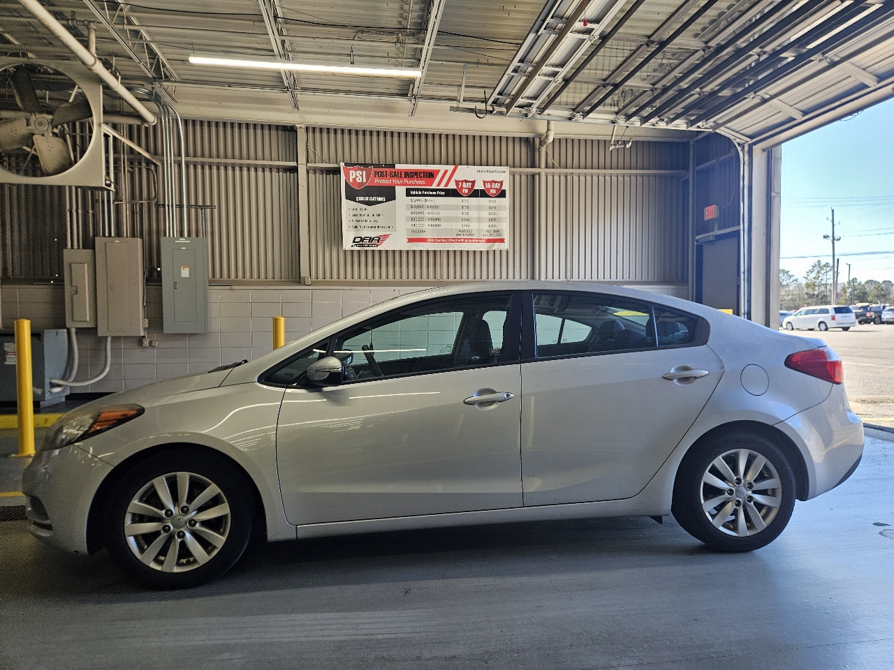 Kia Forte 4dr Sdn Auto LX 2015