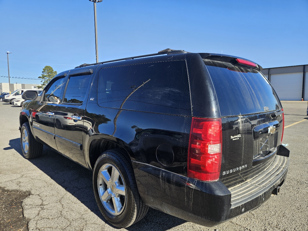 Chevrolet Suburban 4WD 4dr 1500 LTZ 2007