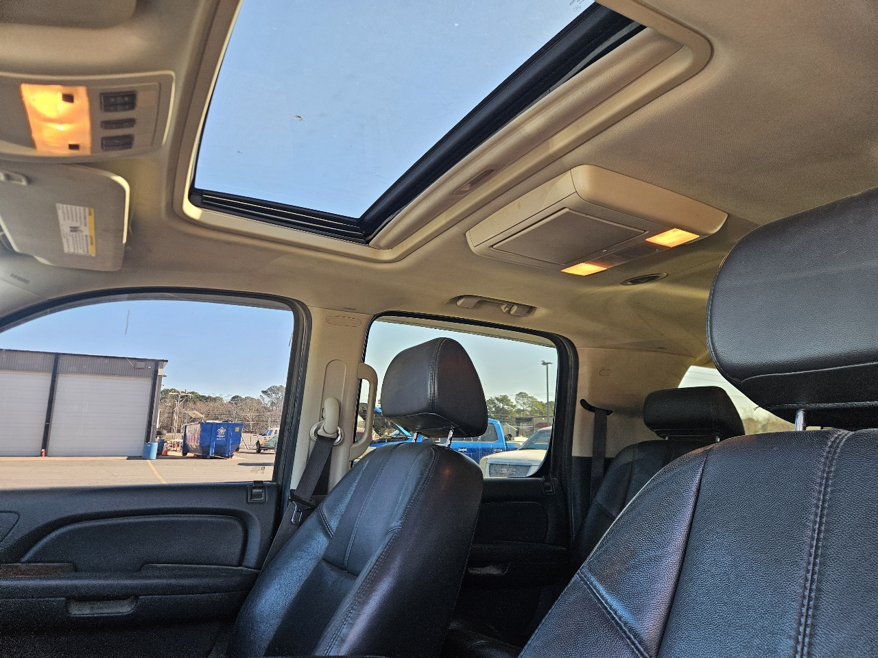 Chevrolet Suburban 4WD 4dr 1500 LTZ 2007