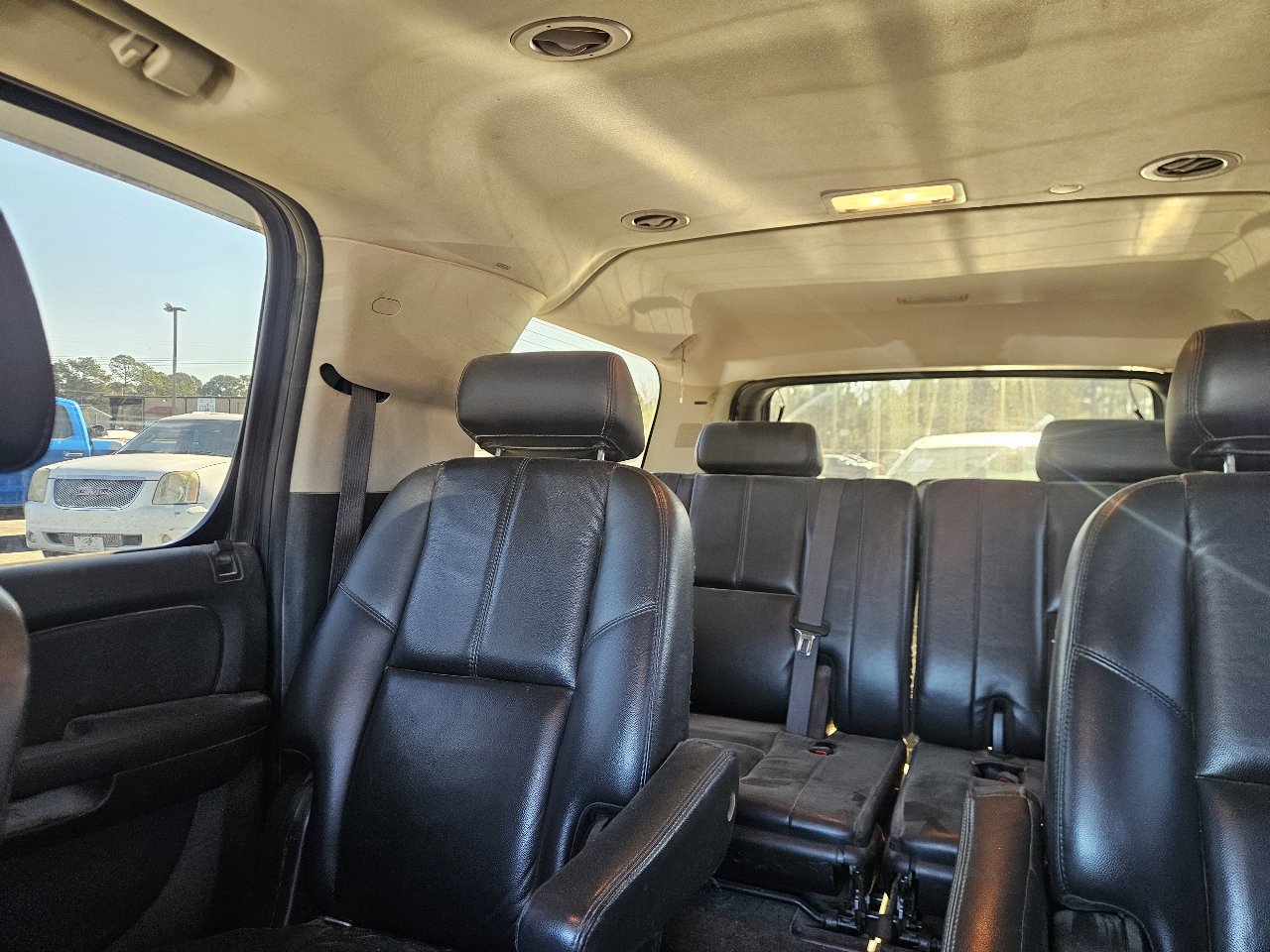 Chevrolet Suburban 4WD 4dr 1500 LTZ 2007