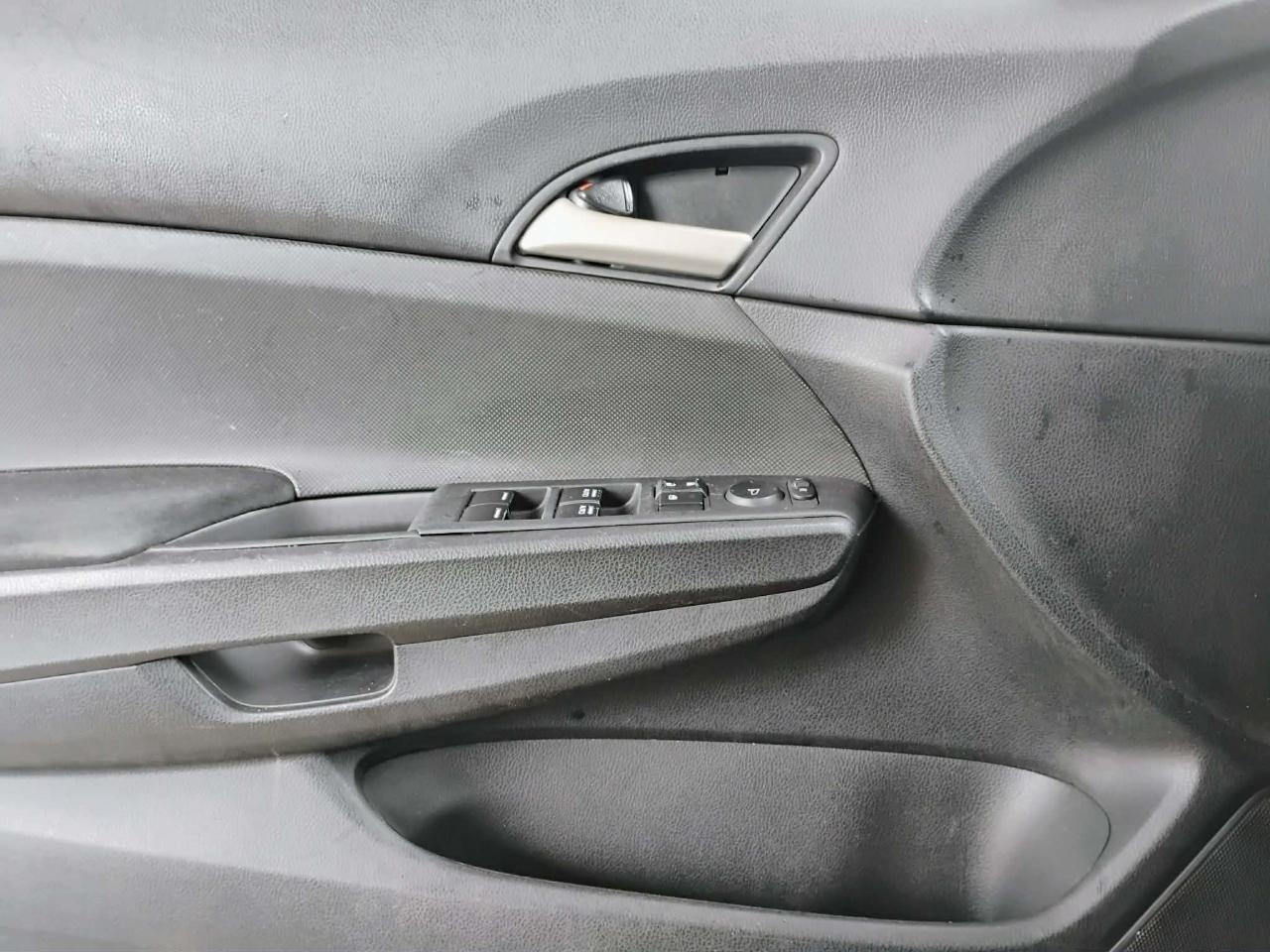 Honda Accord Sdn 4dr I4 Auto LX-P 2009