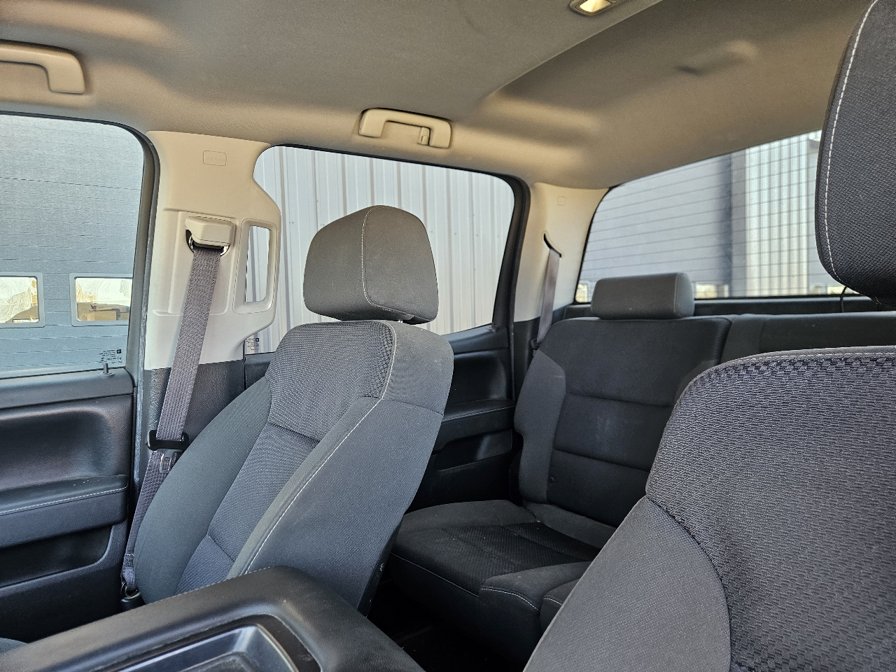 Chevrolet Silverado 1500 4WD Crew Cab 143.5" LT w/2LT 2015