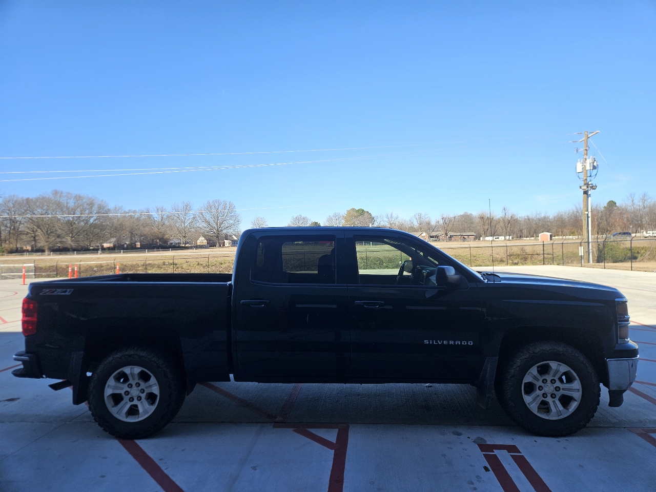 Chevrolet Silverado 1500 4WD Crew Cab 143.5" LT w/2LT 2015