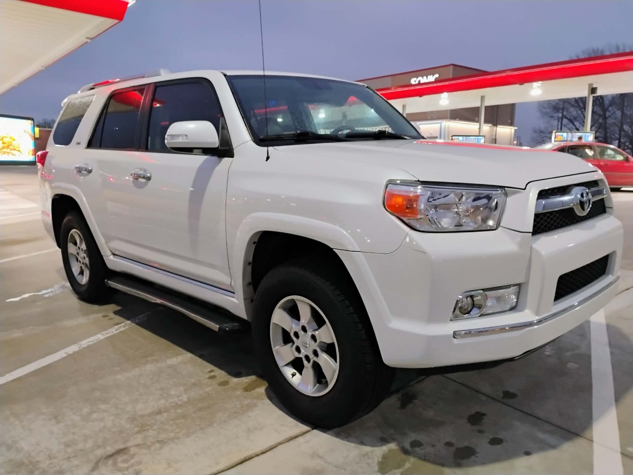 Toyota 4Runner RWD 4dr V6 Limited (Natl) 2010