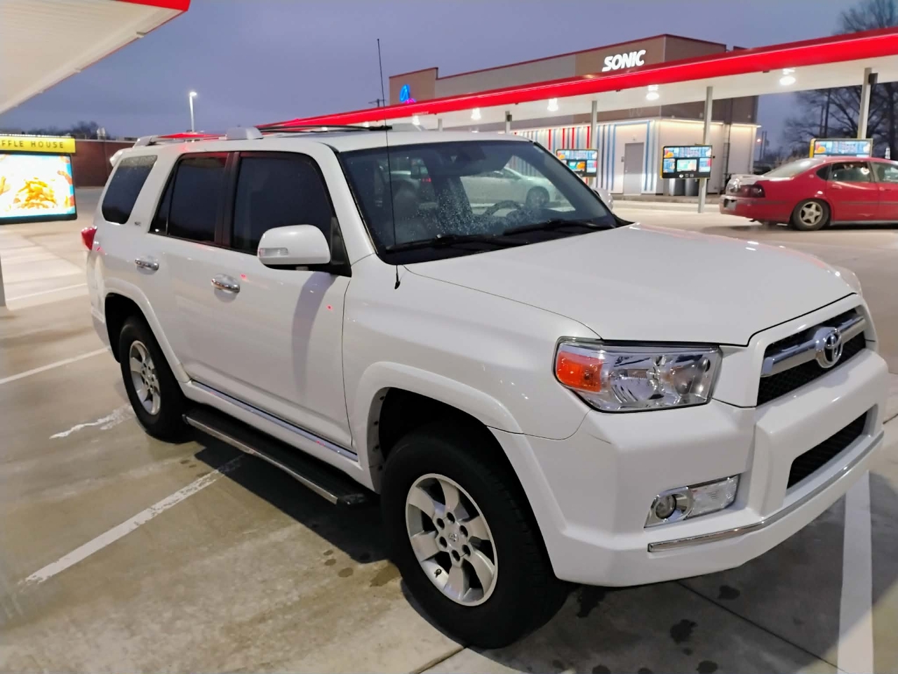 Toyota 4Runner RWD 4dr V6 Limited (Natl) 2010