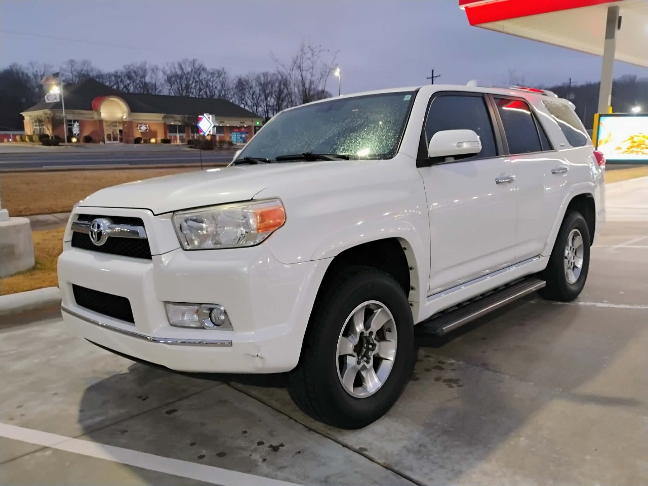 Toyota 4Runner RWD 4dr V6 Limited (Natl) 2010