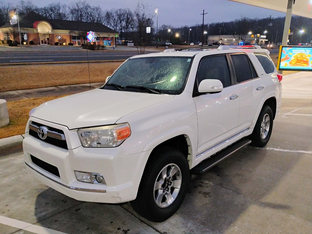 Toyota 4Runner RWD 4dr V6 Limited (Natl) 2010