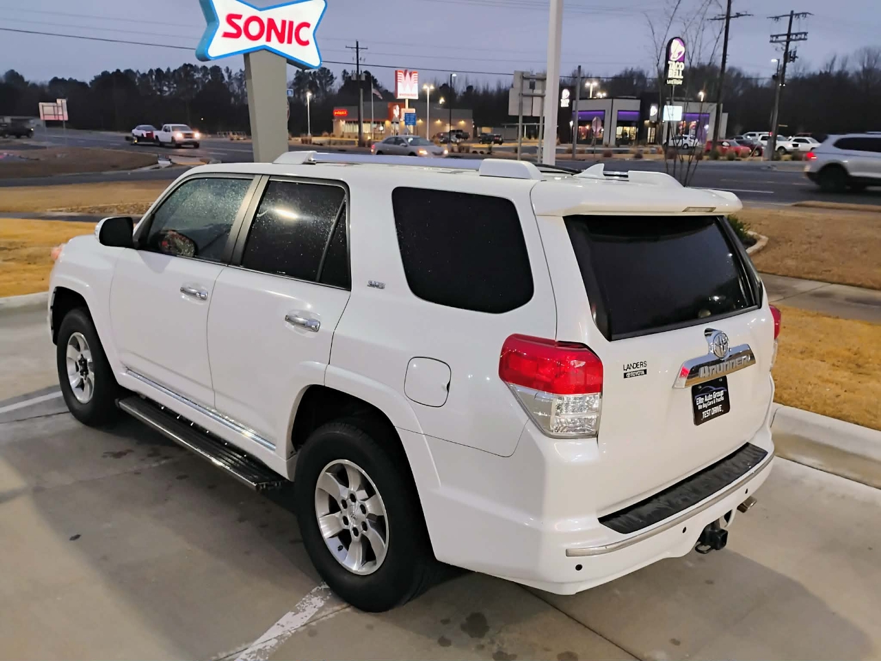 Toyota 4Runner RWD 4dr V6 Limited (Natl) 2010