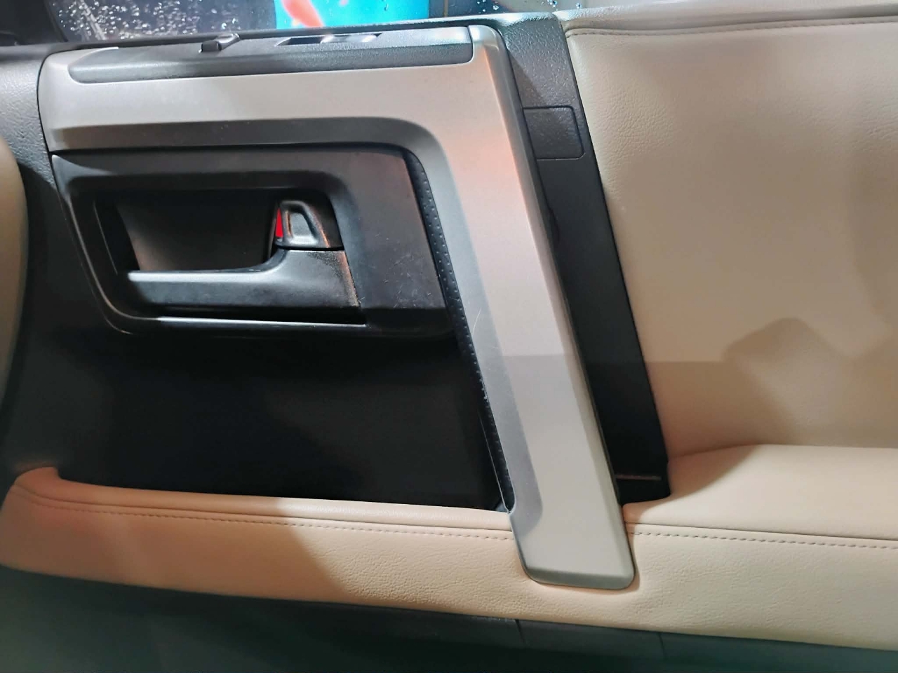 Toyota 4Runner RWD 4dr V6 Limited (Natl) 2010