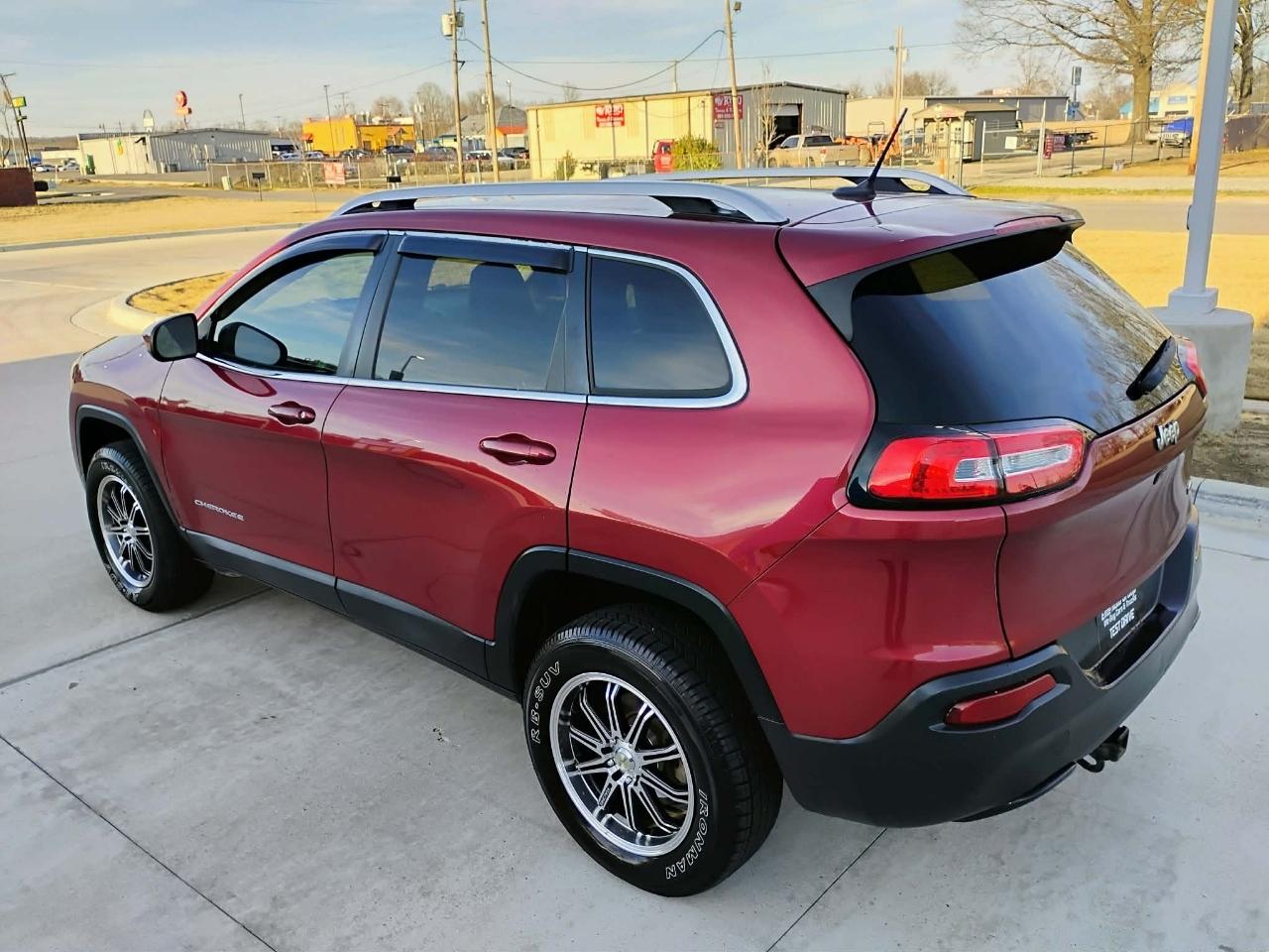 Jeep Cherokee Latitude FWD 2017