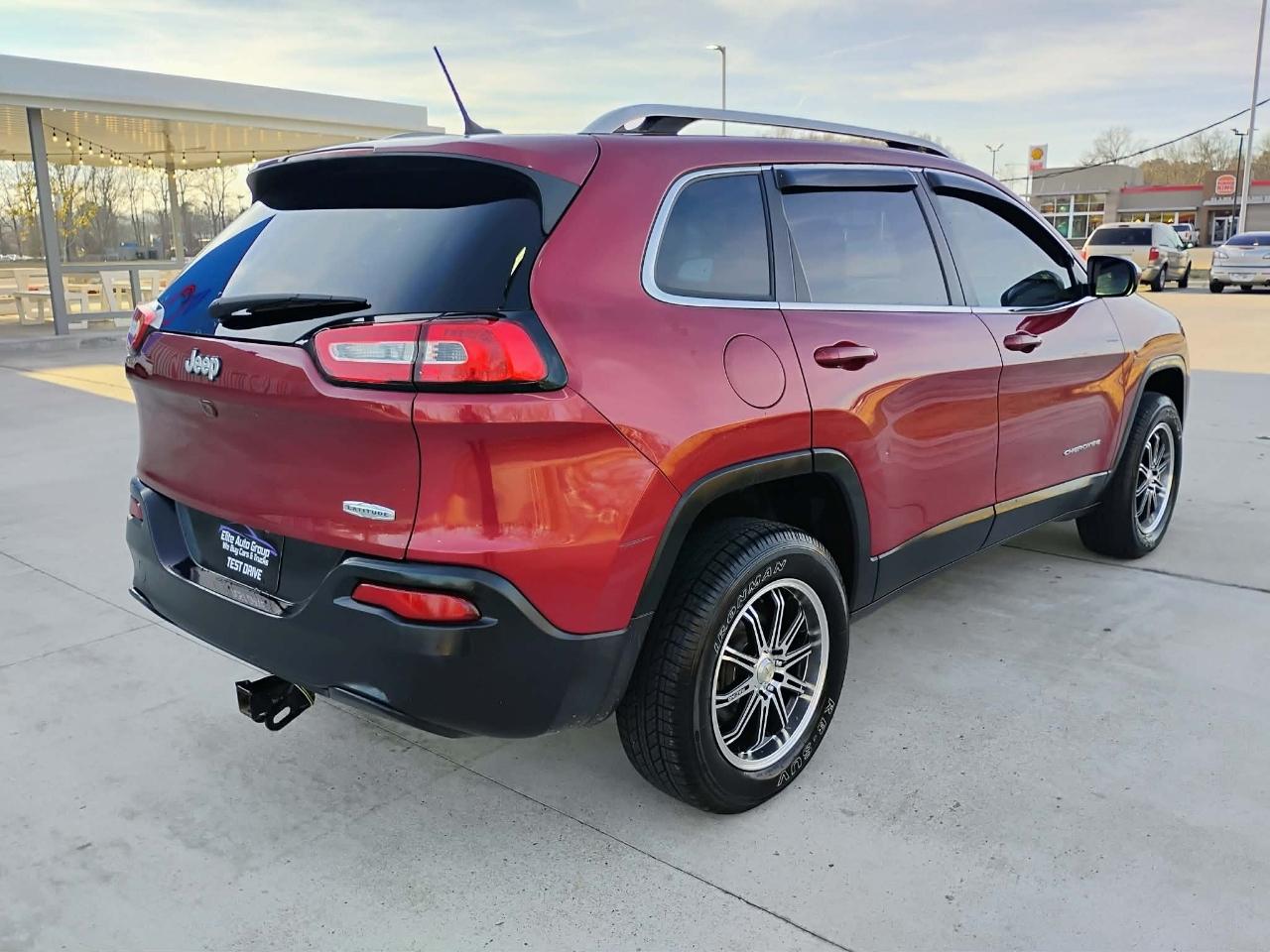 Jeep Cherokee Latitude FWD 2017