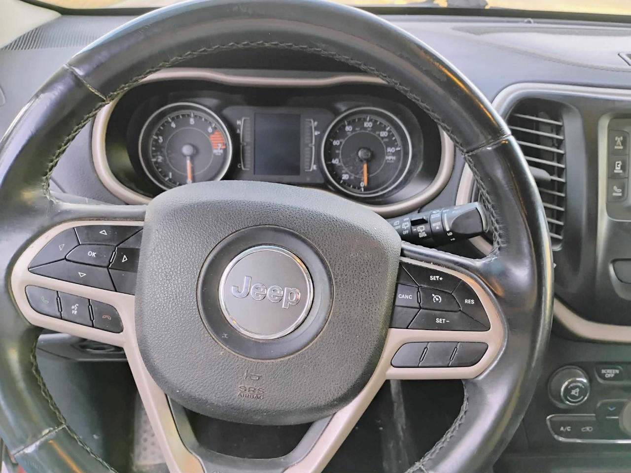 Jeep Cherokee Latitude FWD 2017