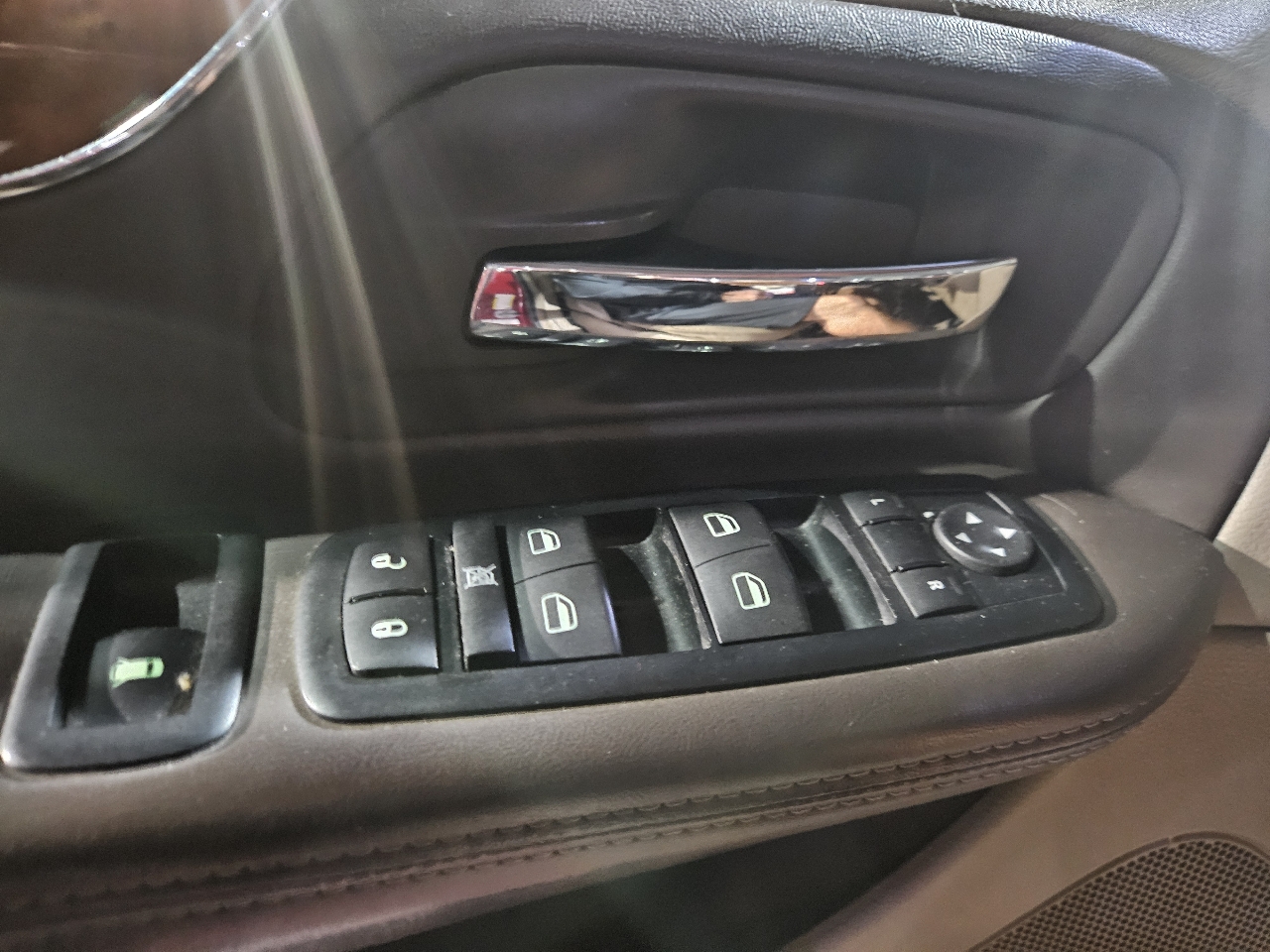 Chrysler Town & Country 4dr Wgn Touring 2011