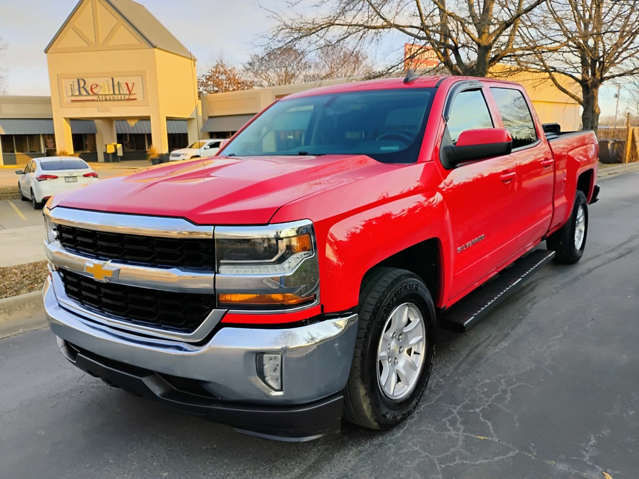 Chevrolet Silverado 1500 2WD Crew Cab 153.0" LT w/1LT 2018