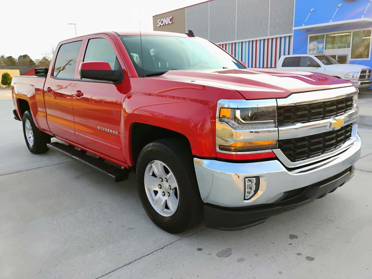 Chevrolet Silverado 1500 2WD Crew Cab 153.0" LT w/1LT 2018