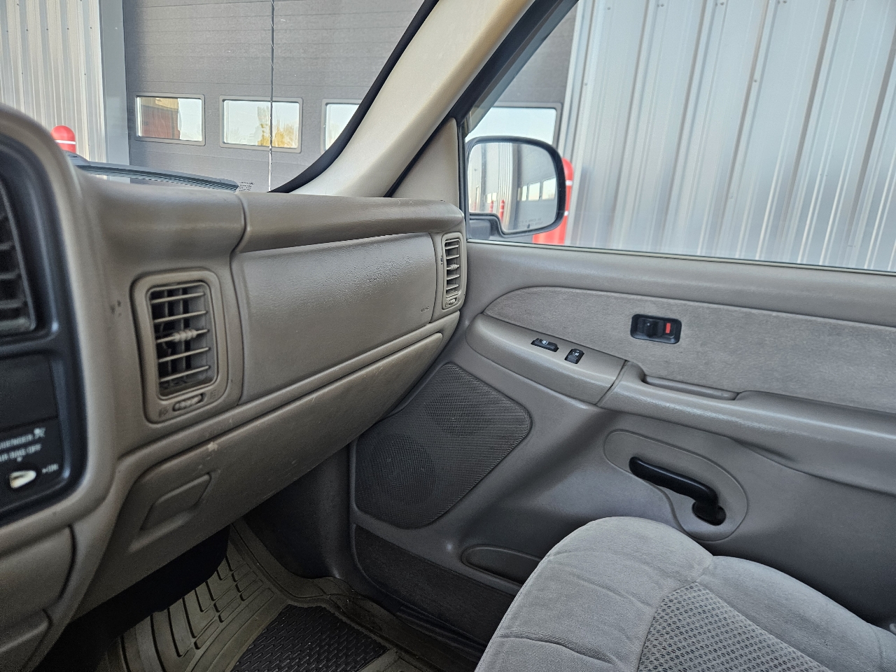 Chevrolet Silverado 1500 2WD Double Cab 143.5" LS 2002