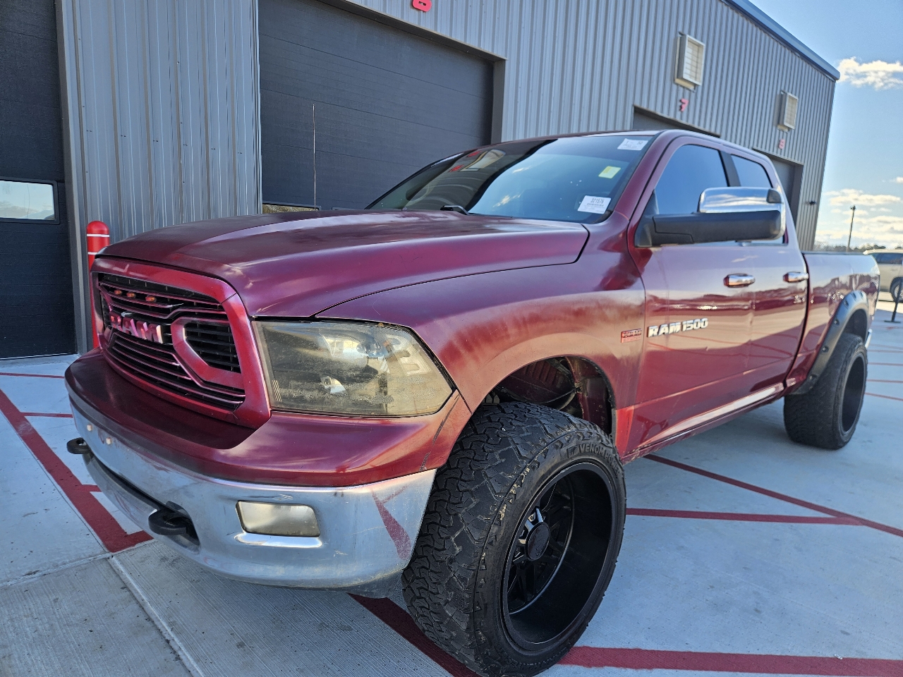 RAM 1500 4WD Quad Cab 140.5" Laramie 2011