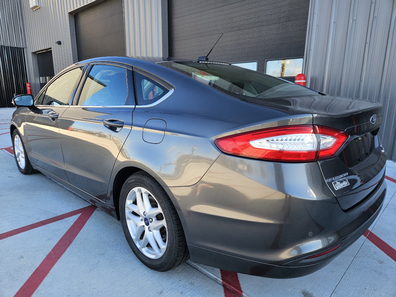 Ford Fusion 4dr Sdn SE FWD 2016