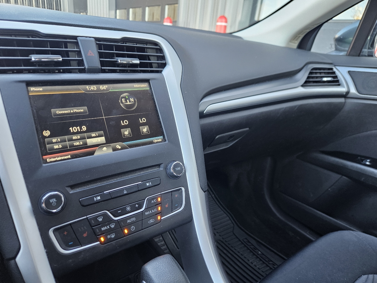 Ford Fusion 4dr Sdn SE FWD 2016