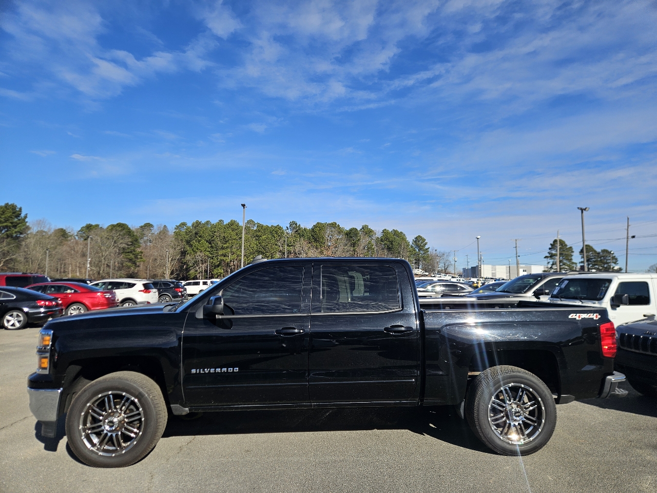 Chevrolet Silverado 1500 4WD Crew Cab 143.5" LT w/1LT 2015