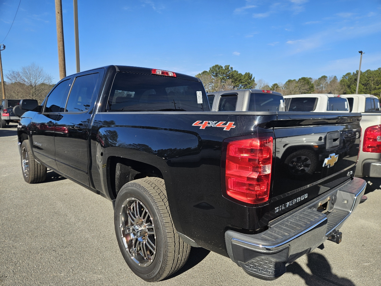 Chevrolet Silverado 1500 4WD Crew Cab 143.5" LT w/1LT 2015