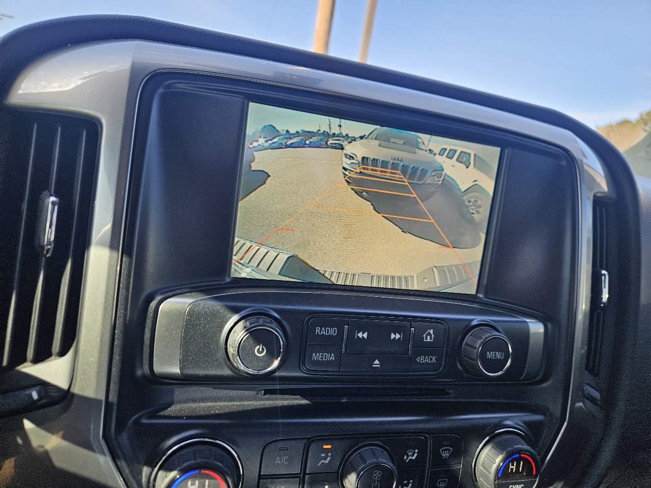 Chevrolet Silverado 1500 4WD Crew Cab 143.5" LT w/1LT 2015