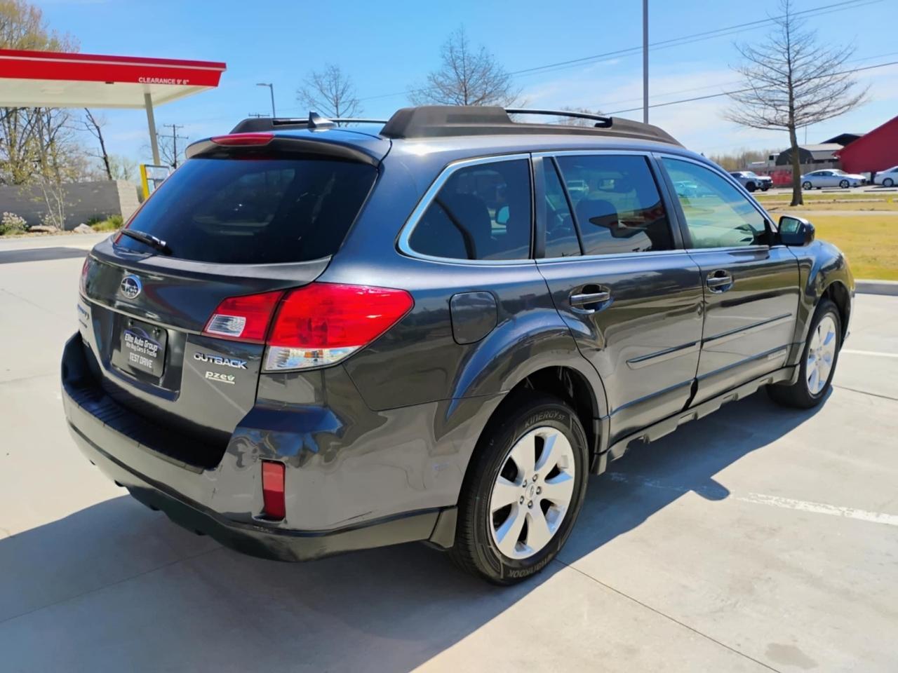 Subaru Outback 4dr Wgn H4 Auto 2.5i Limited 2012