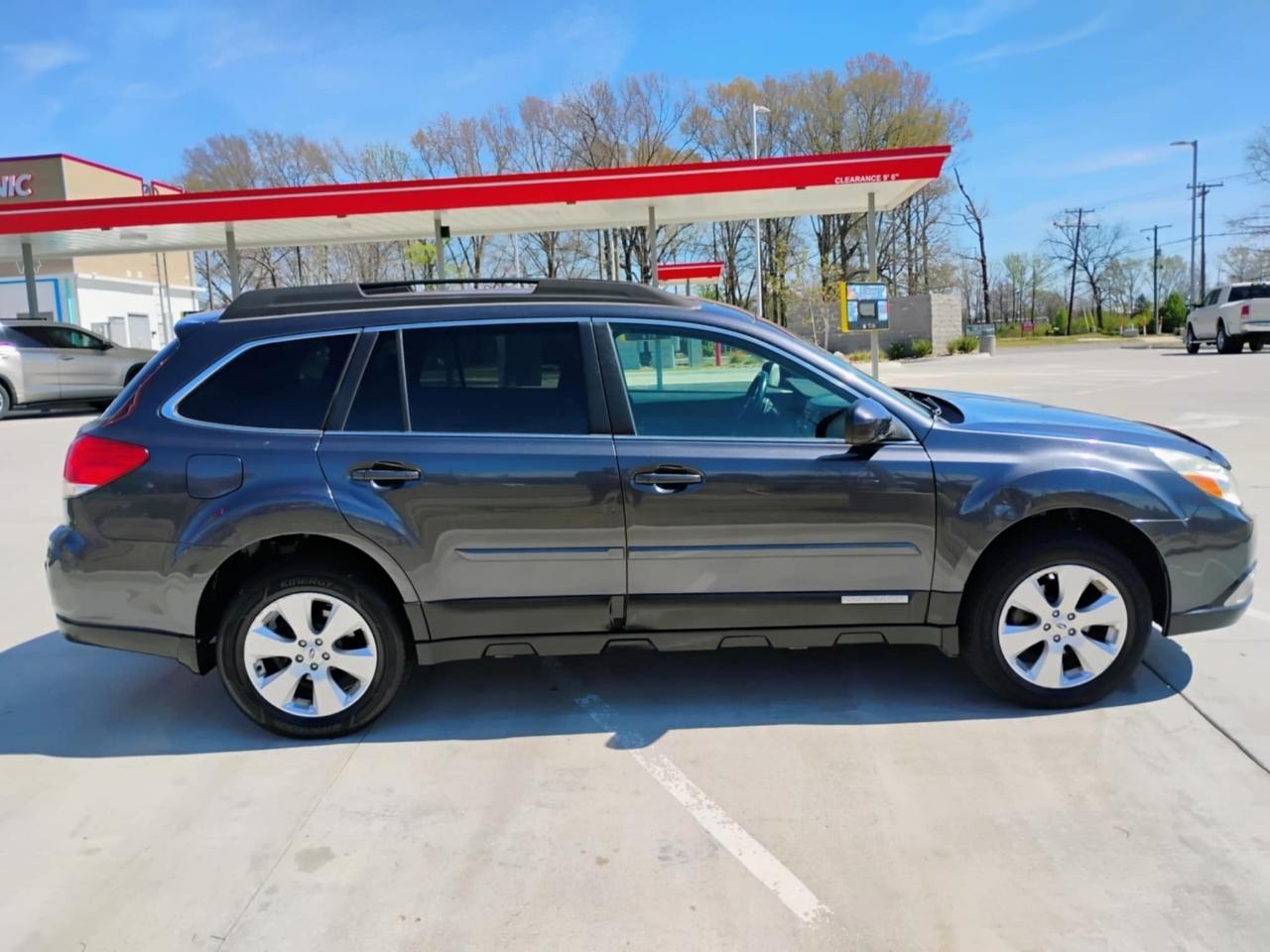 Subaru Outback 4dr Wgn H4 Auto 2.5i Limited 2012