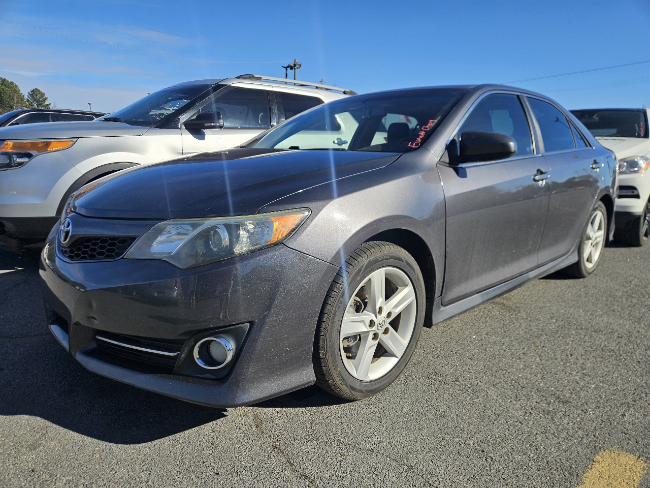 Toyota Camry 4dr Sdn I4 Auto XLE (Natl) 2013