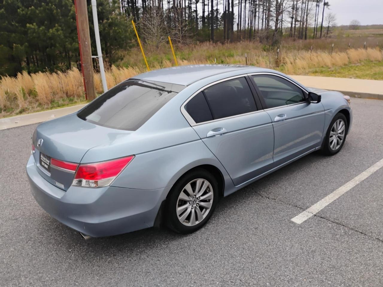 Honda Accord Sdn 4dr I4 Auto EX 2011