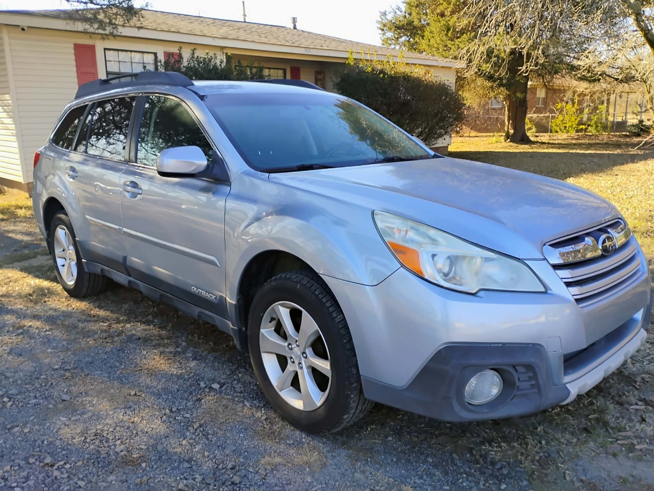 Subaru Outback 4dr Wgn H4 Auto 2.5i Limited 2014
