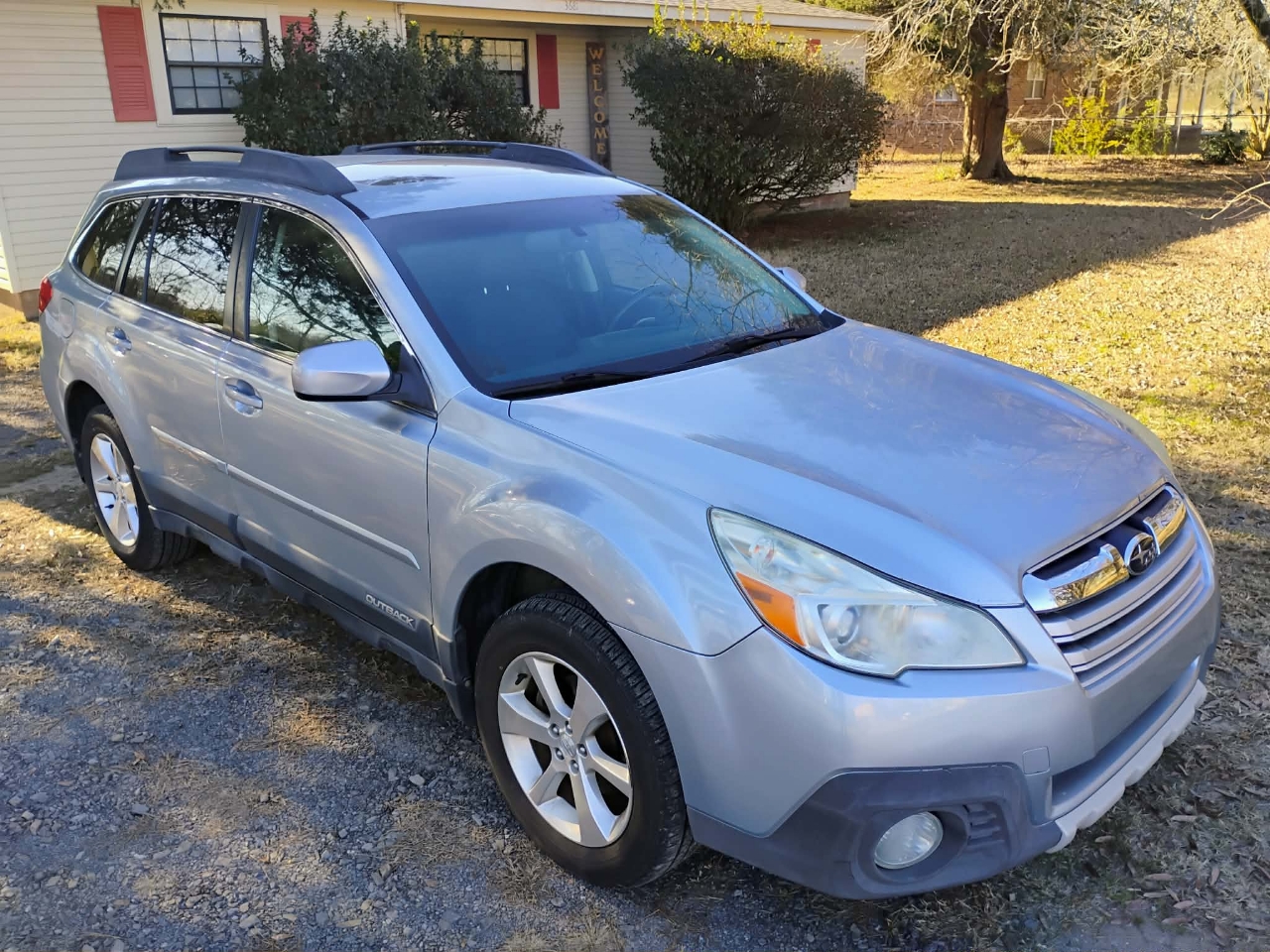Subaru Outback 4dr Wgn H4 Auto 2.5i Limited 2014