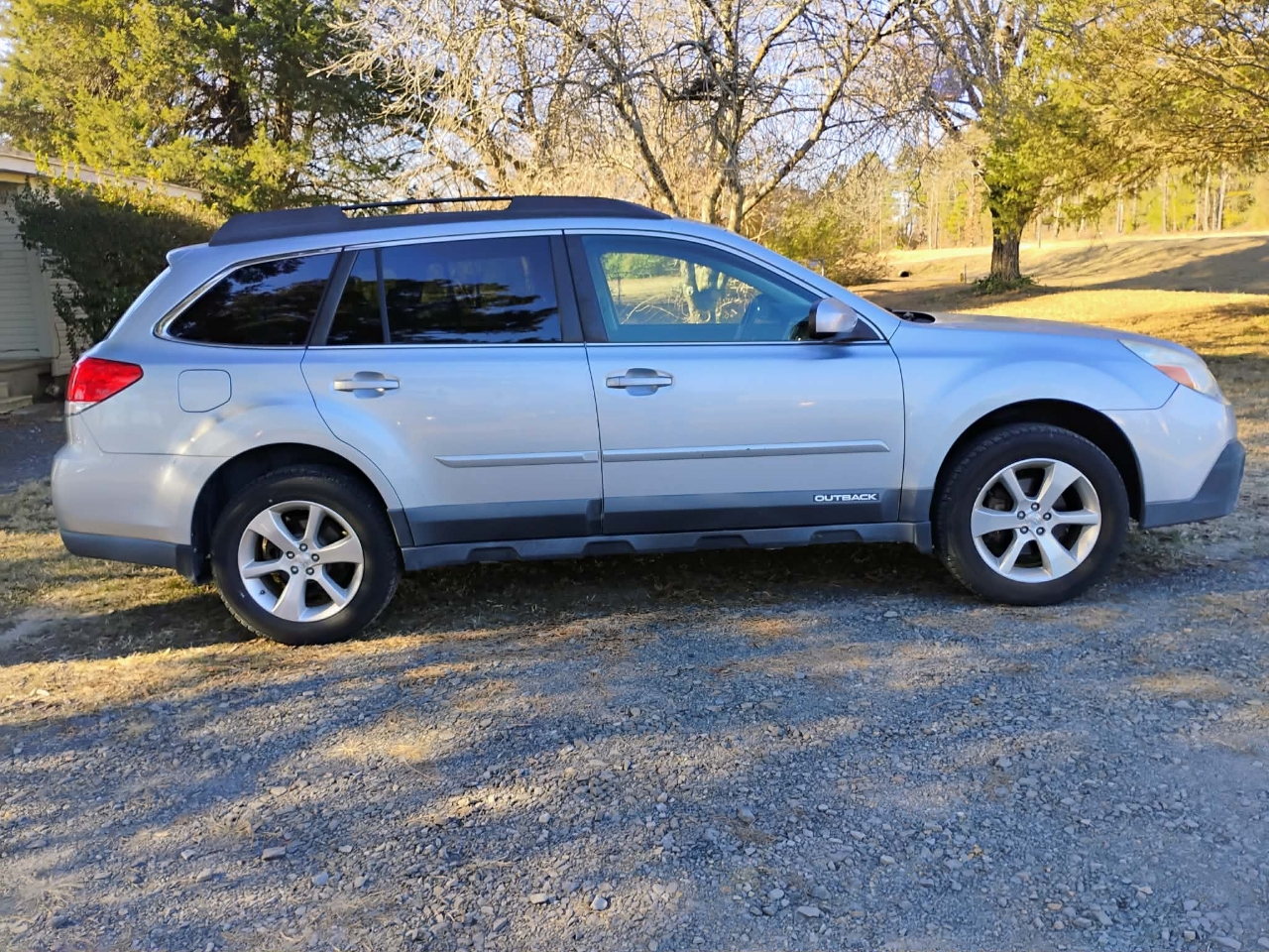 Subaru Outback 4dr Wgn H4 Auto 2.5i Limited 2014