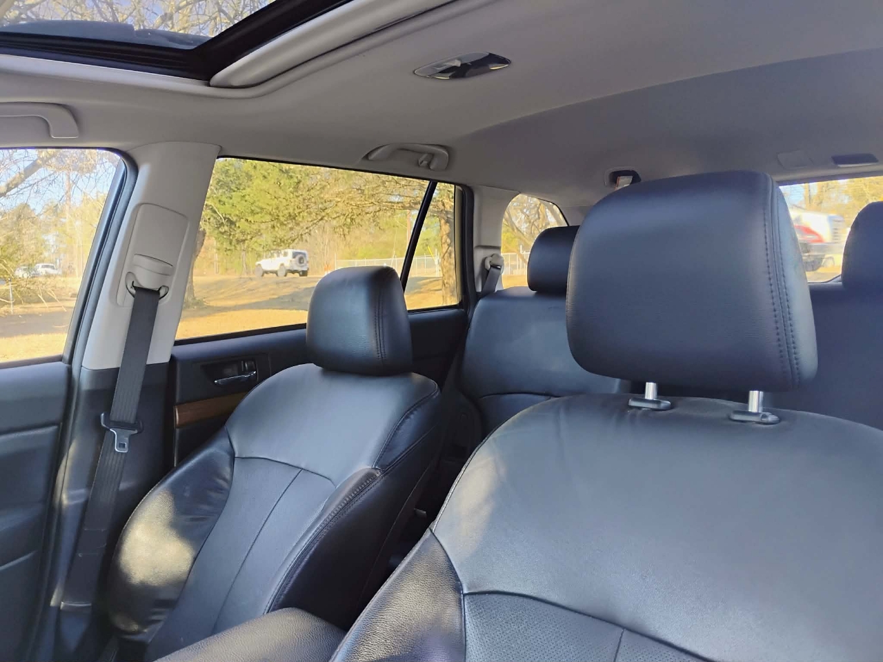 Subaru Outback 4dr Wgn H4 Auto 2.5i Limited 2014