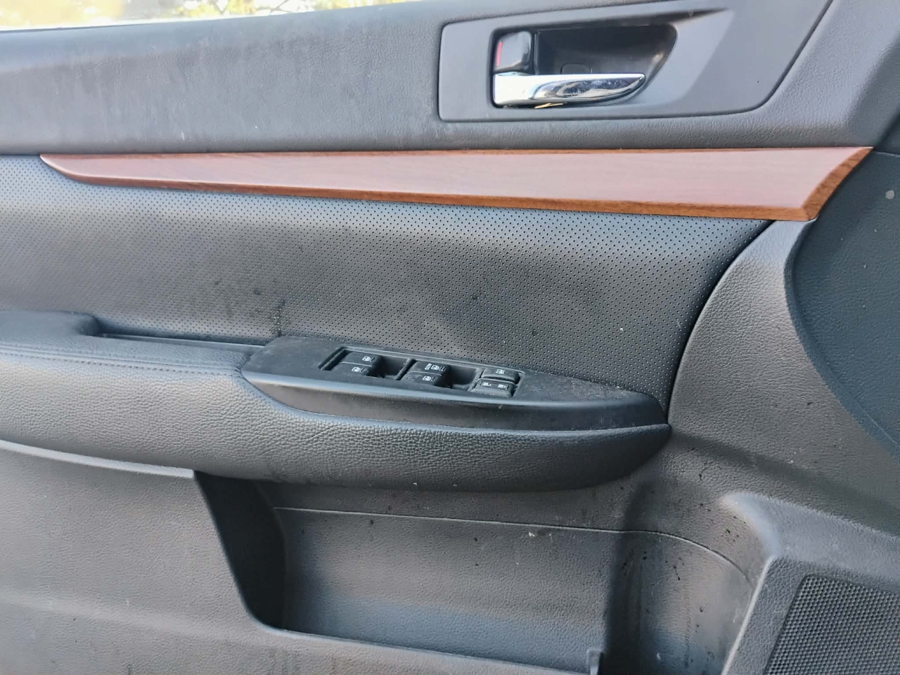 Subaru Outback 4dr Wgn H4 Auto 2.5i Limited 2014