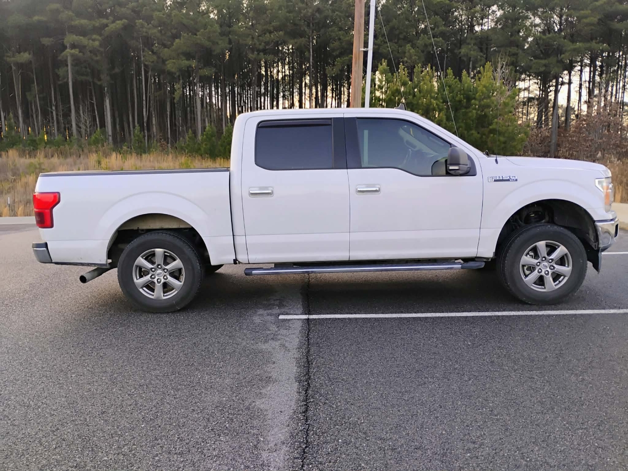 Ford F-150 2WD SuperCrew 139" XLT 2020