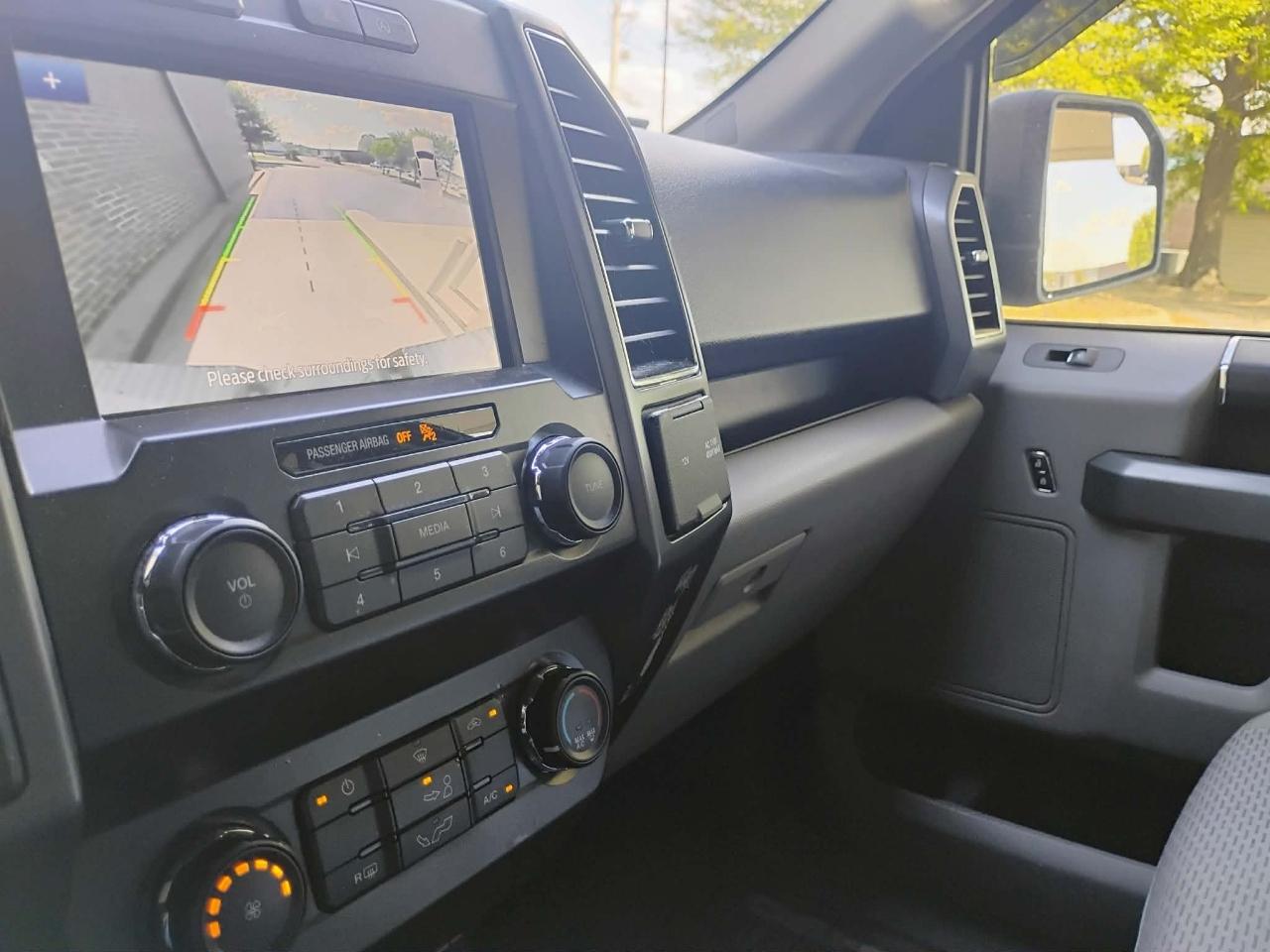 Ford F-150 2WD SuperCrew 145" XLT 2019