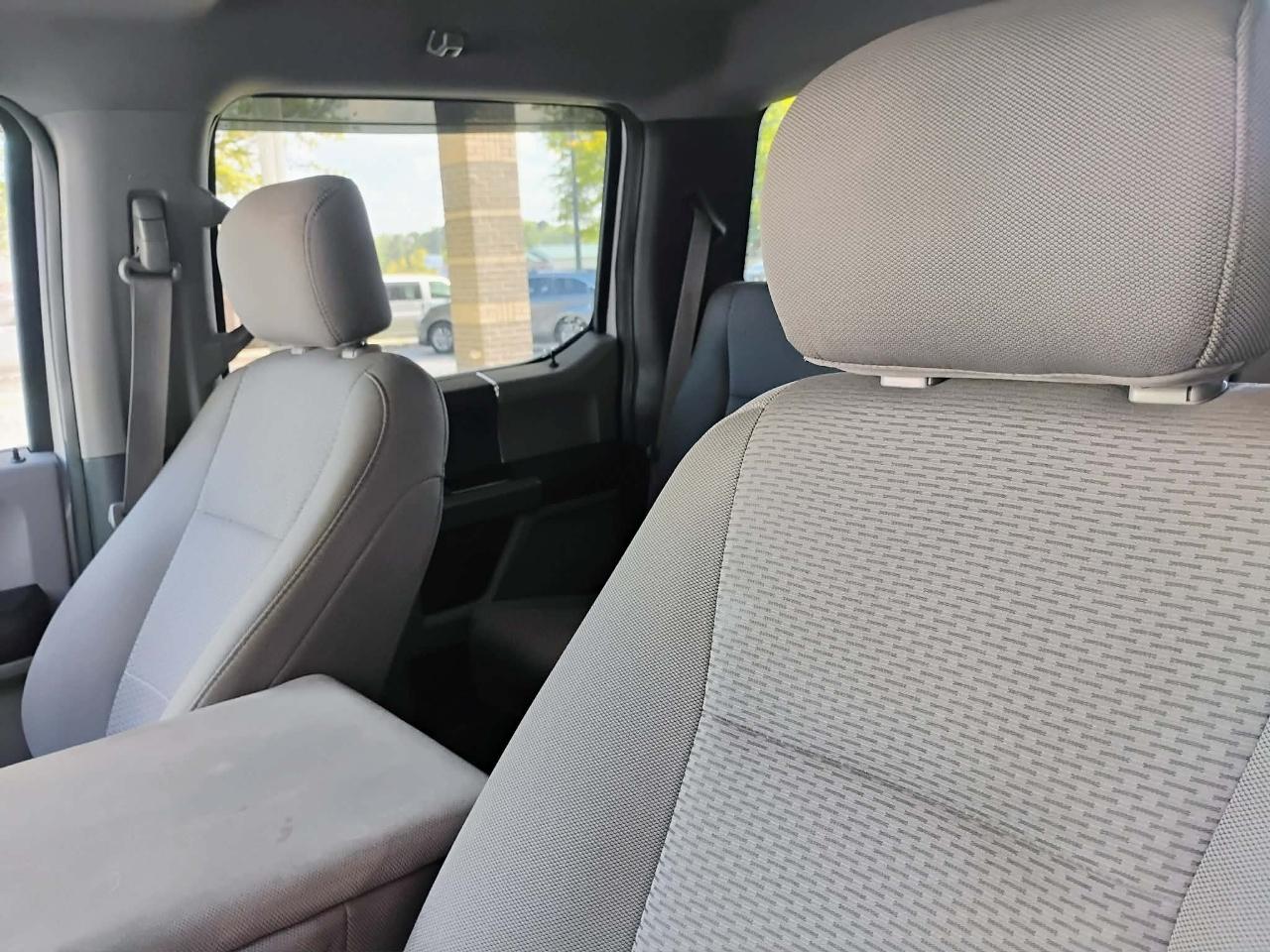 Ford F-150 2WD SuperCrew 145" XLT 2019