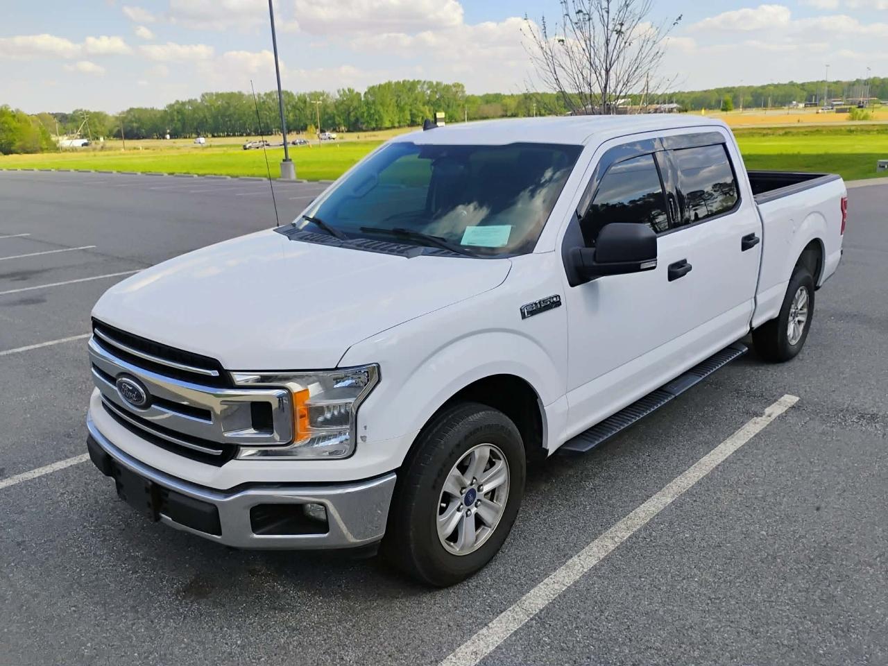 Ford F-150 2WD SuperCrew 145" XLT 2019