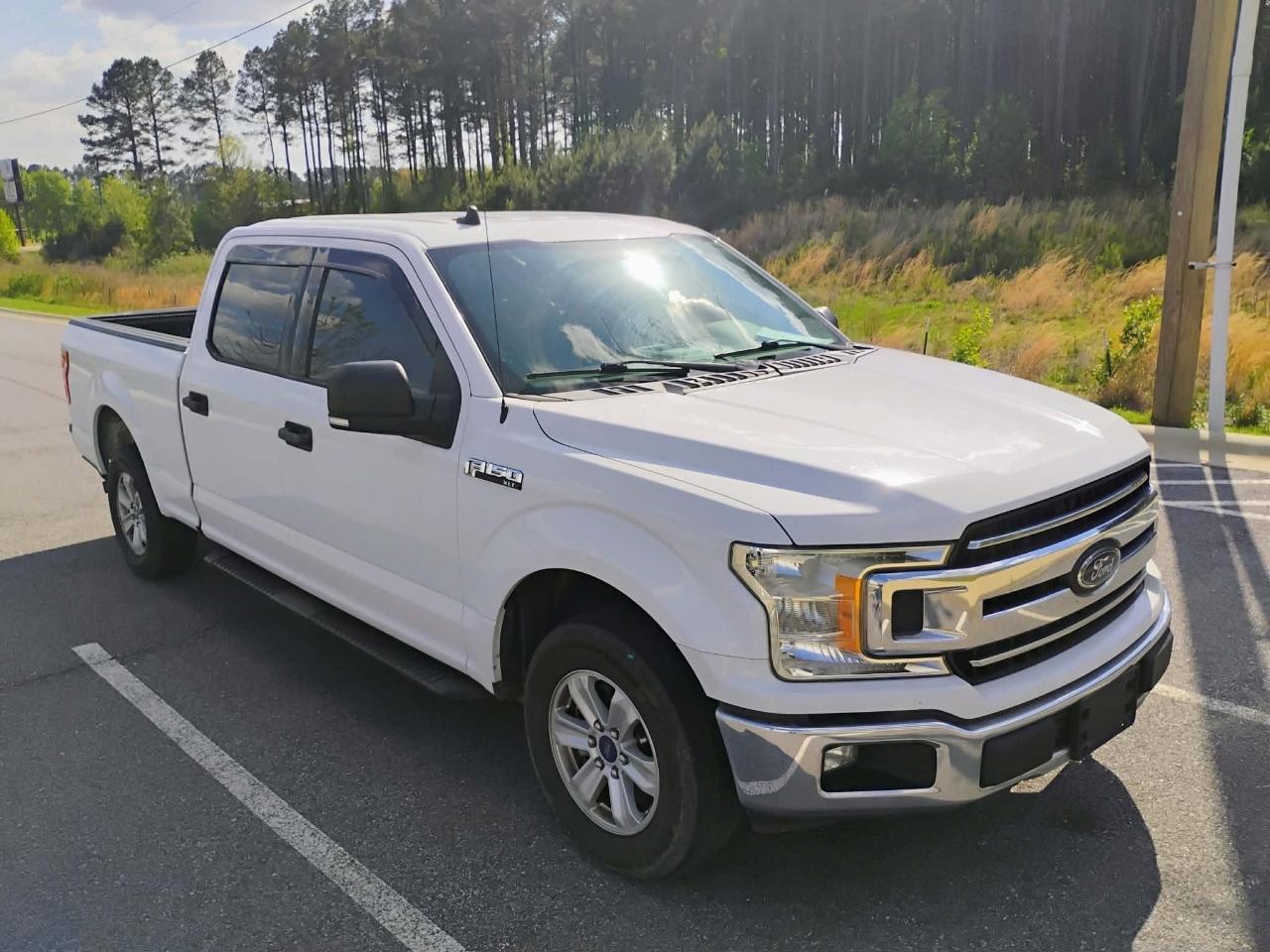 Ford F-150 2WD SuperCrew 145" XLT 2019