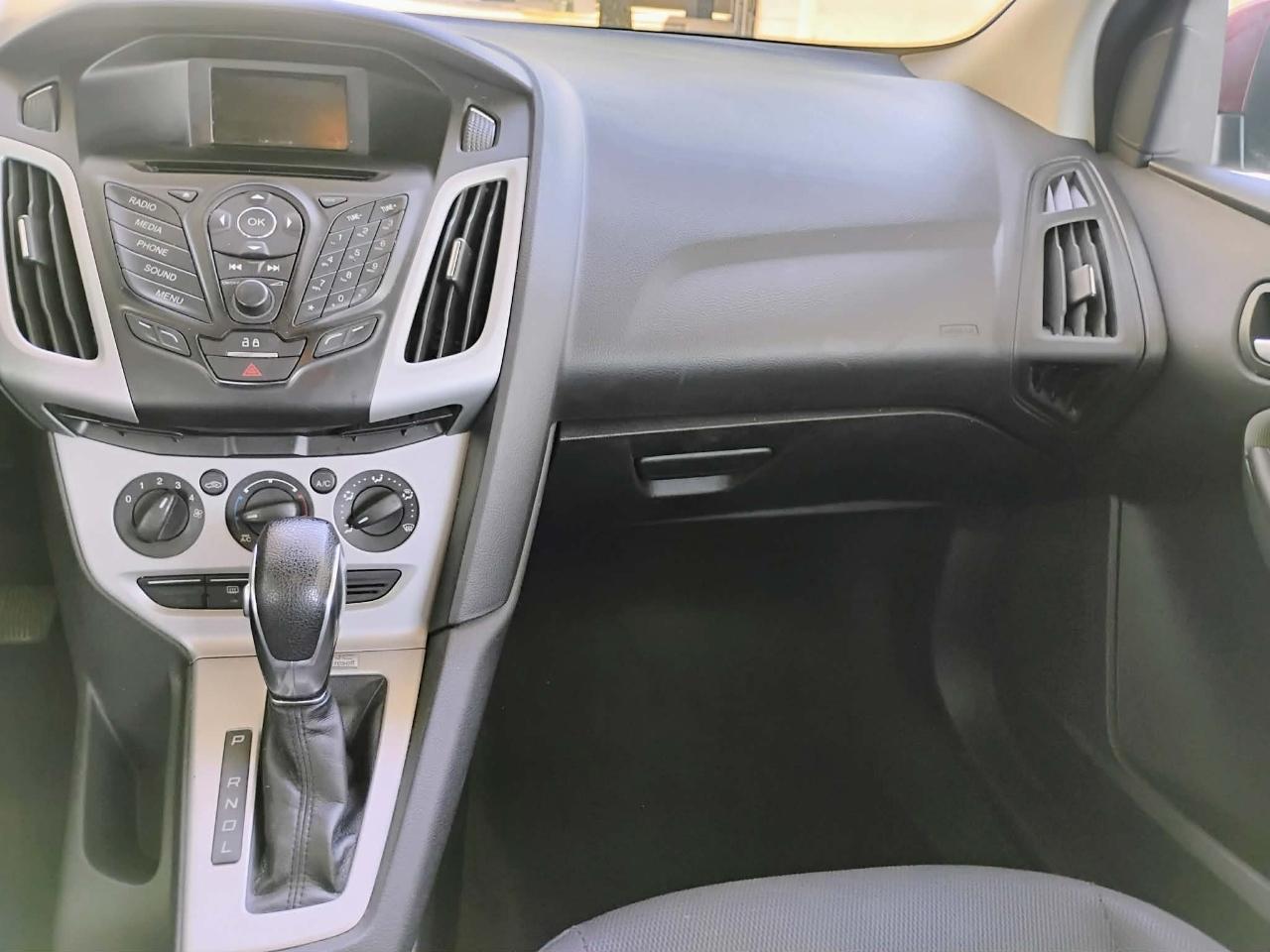 Ford Focus 5dr HB SE 2014